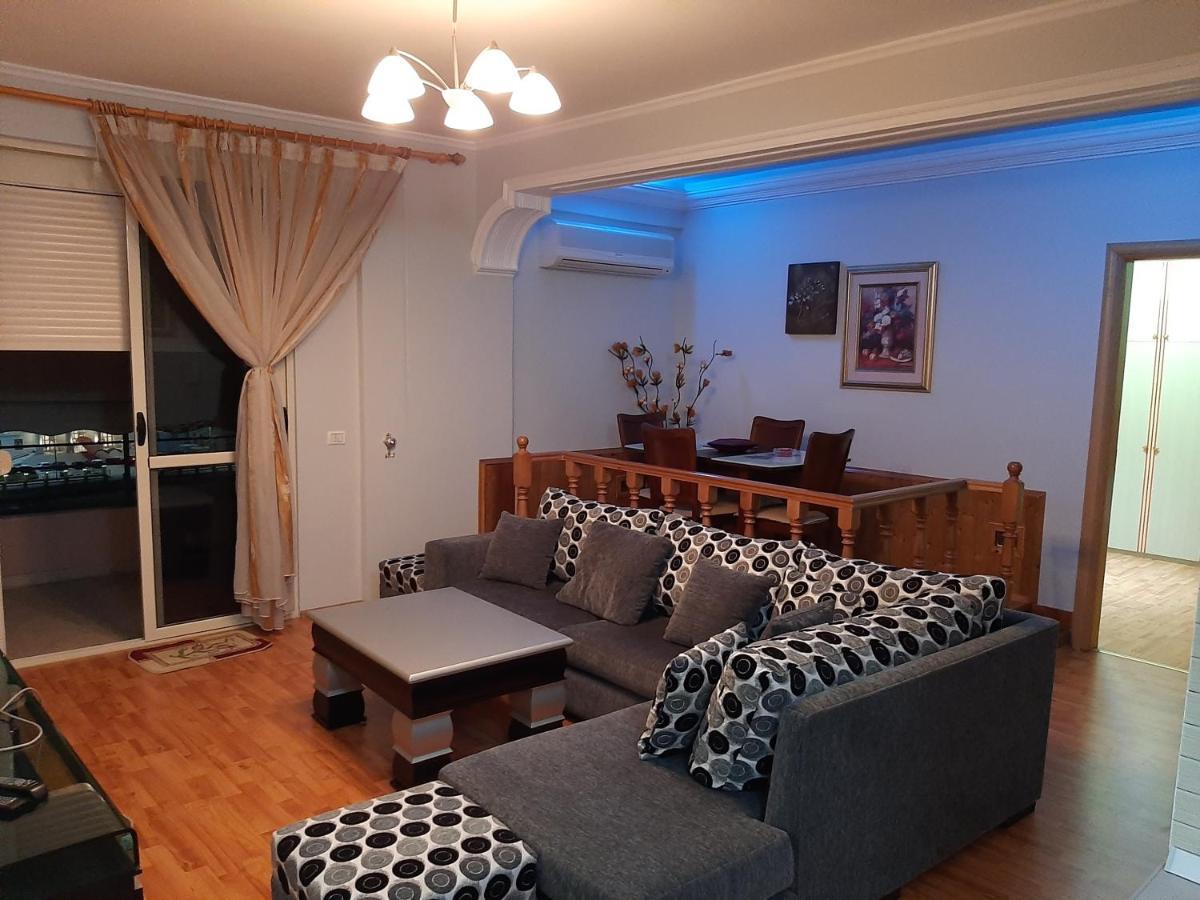 Apartament Egzoni City Center Berat